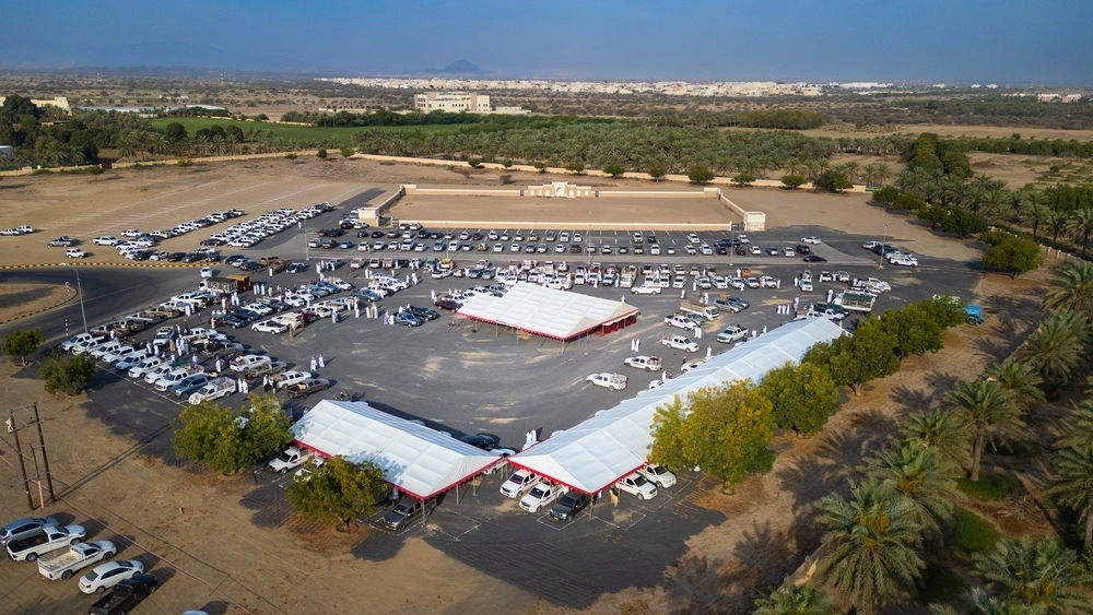 Festive Eid bazaars draw large crowds in Al Batinah North