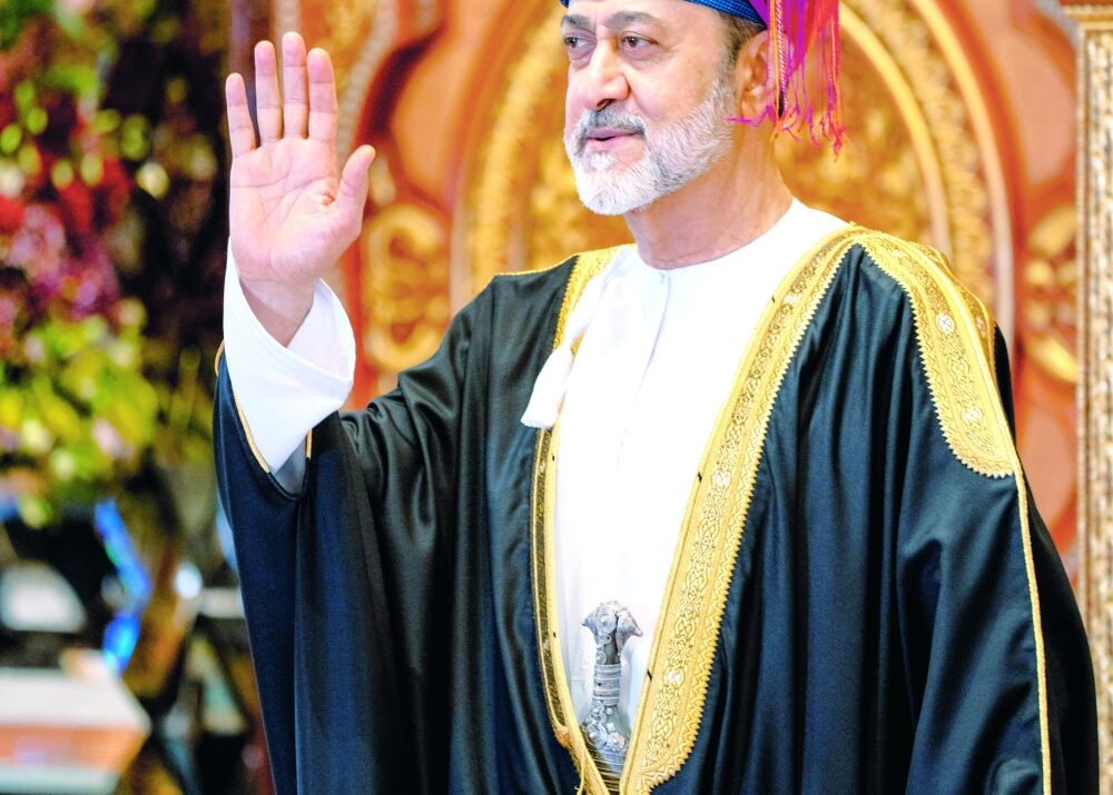 HM greets citizens and residents